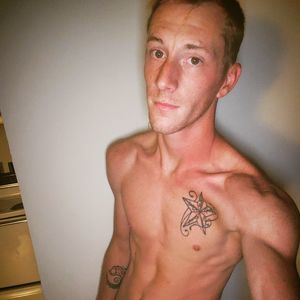 Meet your Posher, Levi